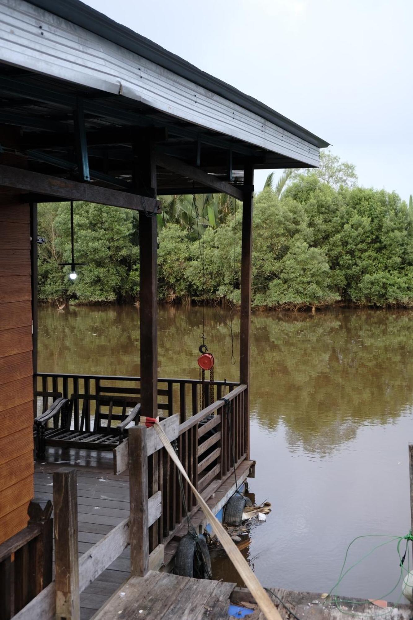 Qimmy Riverside Floating Cabin 瓜拉丁加奴 外观 照片